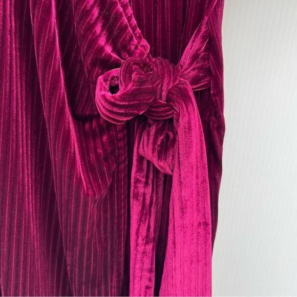 Privacy Please Astro ribbed velvet wrap dress size xs mini dress short sleeve - Picture 6 of 8